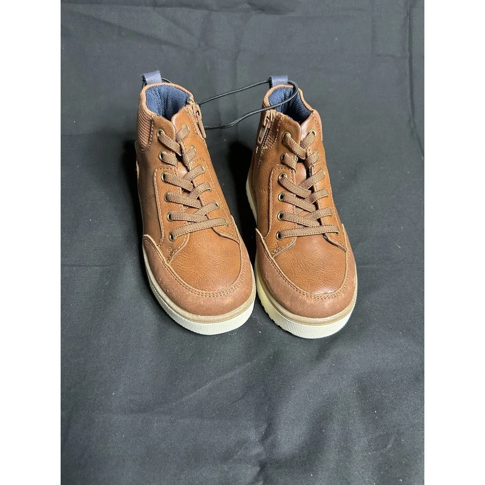 NWT Thereabouts Memory Foam Boys Dress Shoes Size 11 Tan And Navy Blue